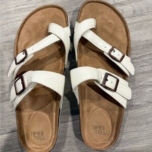 Time and Tru women’s  White Sandals
